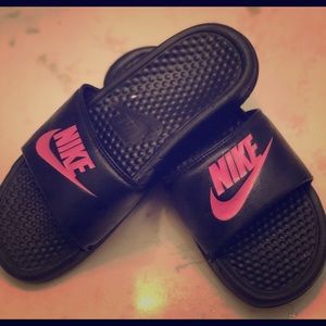 Women’s Nike Slide